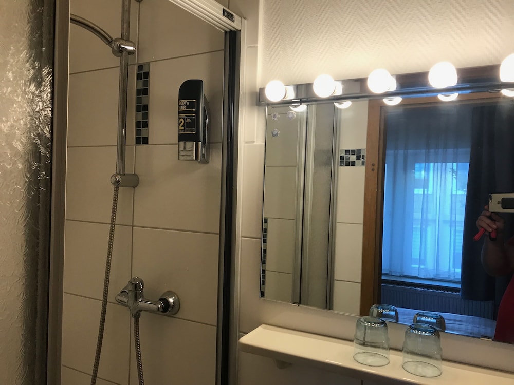 Double Room - Photo 3