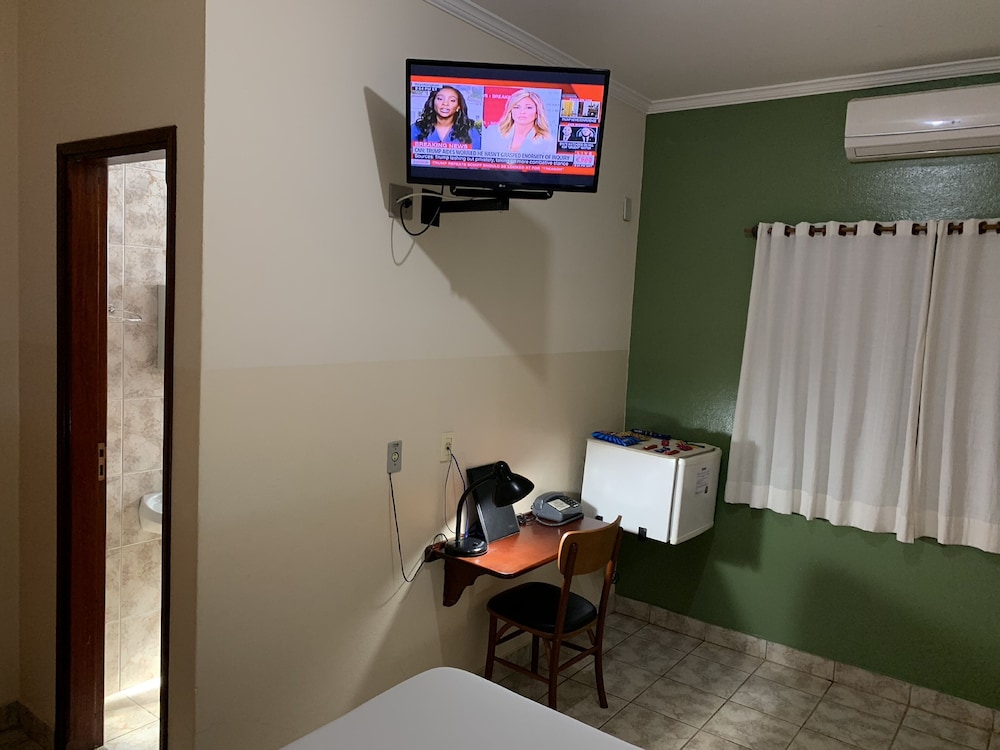 Standard Double Room - Photo 3