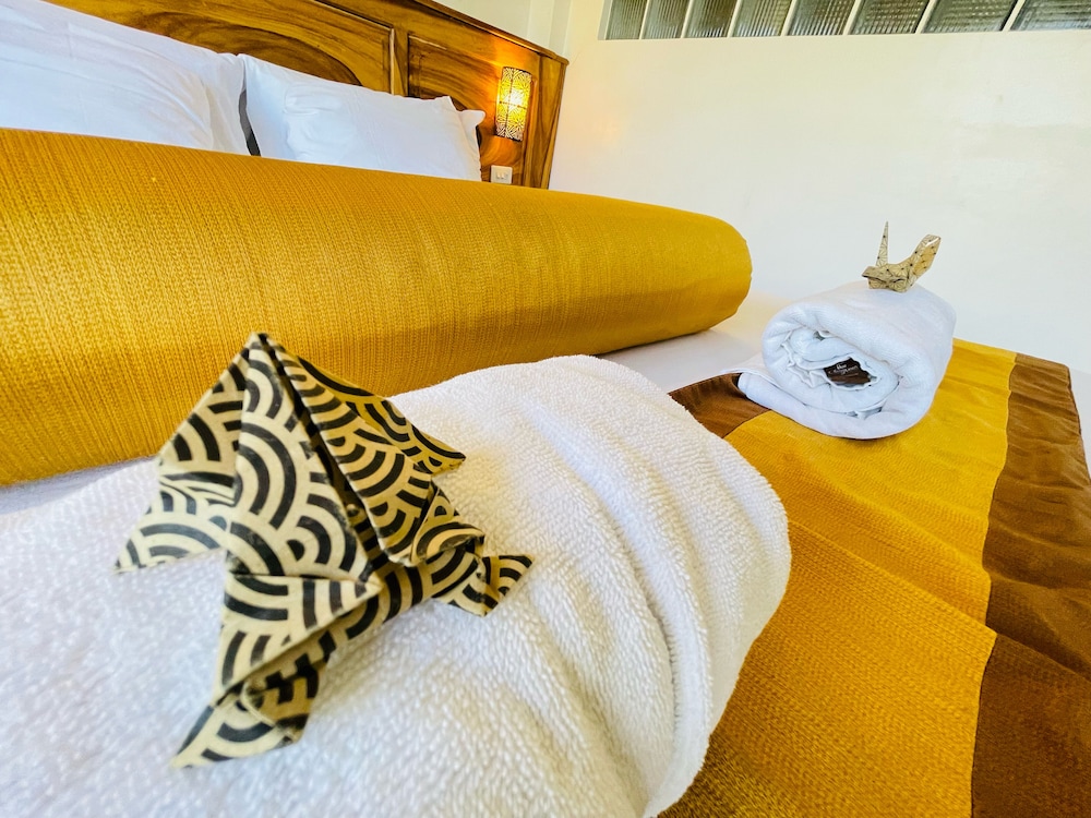 Suite - Photo 7