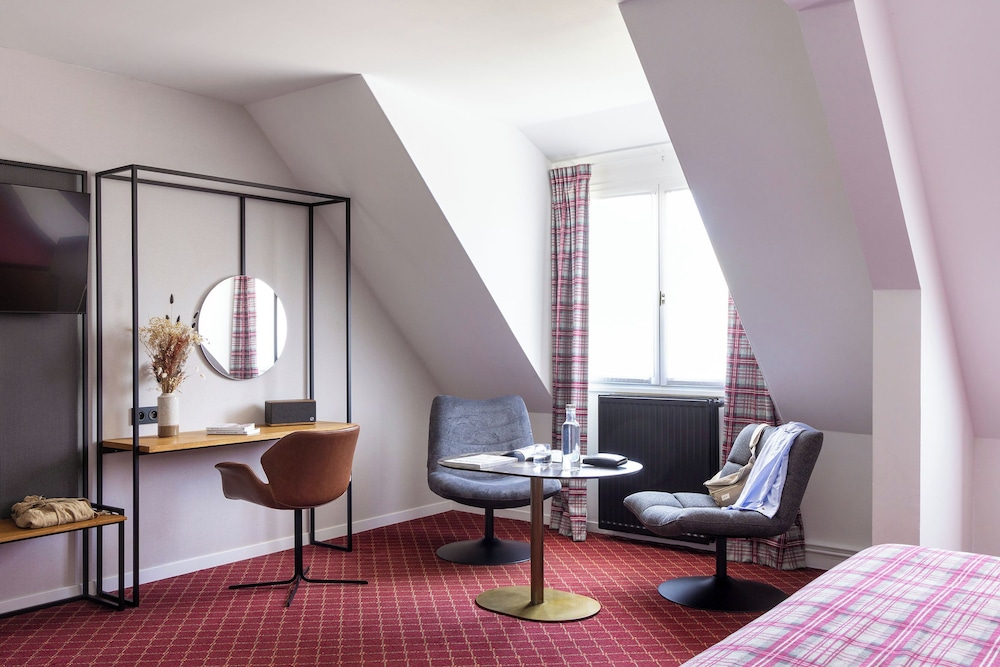Superior Suite, 1 Double Bed with Sofa bed (The Cosy Family Suite) - Photo 6