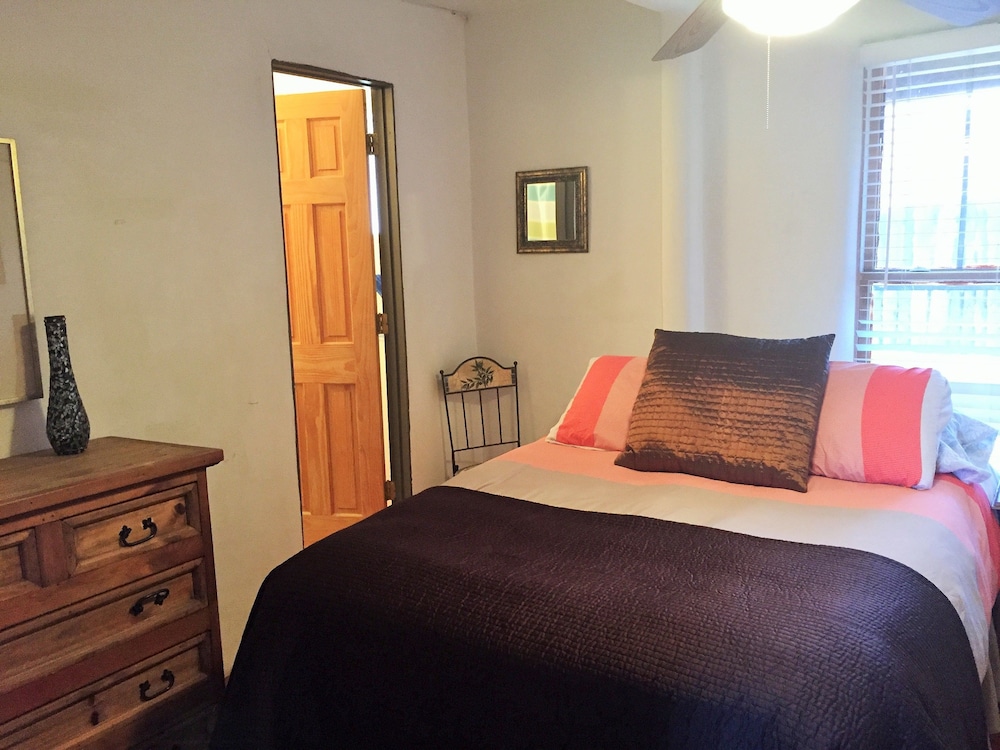 Deluxe Double Room, 2 Bedrooms photo 3