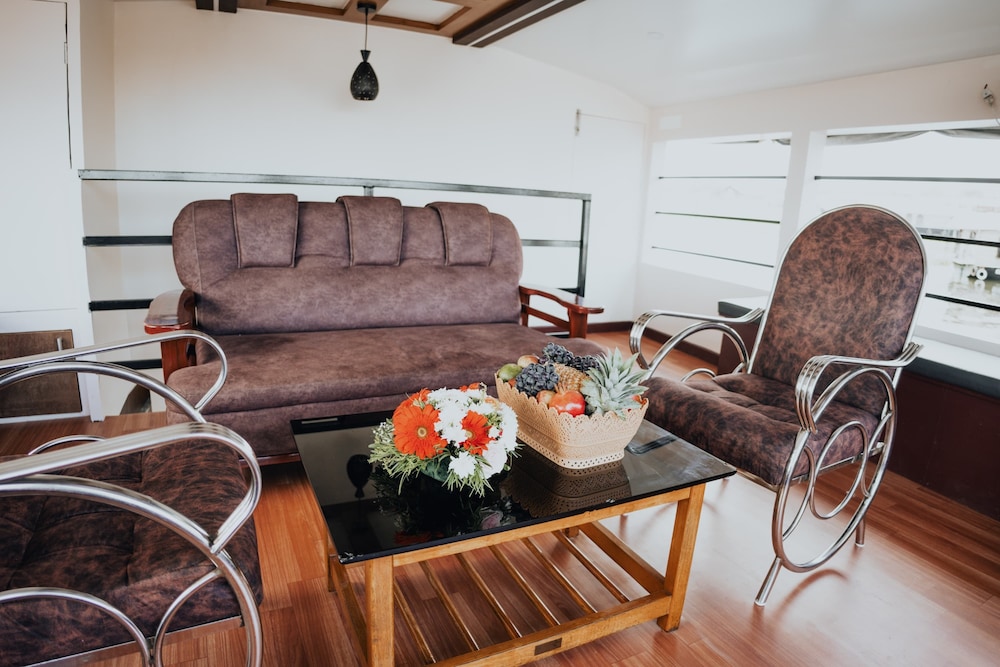 Premium Double Room, Balcony, Lake View photo 2