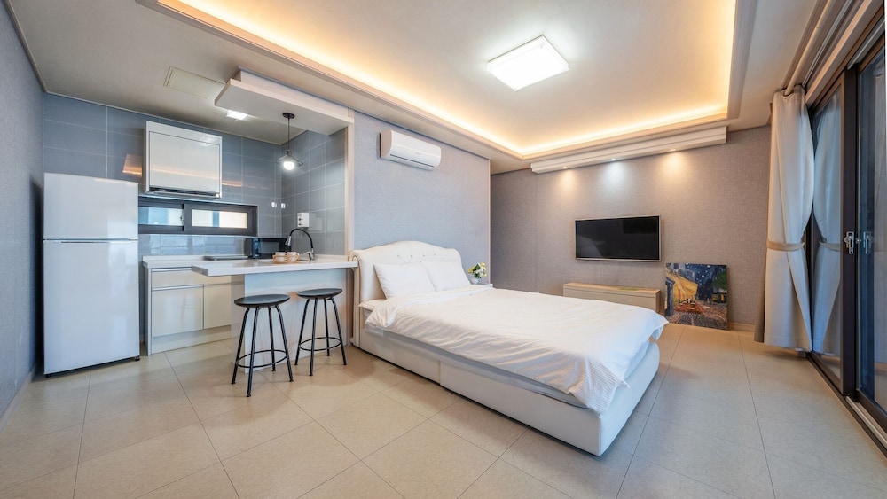 Basic Room, 1 Bedroom (ROOM 107(Ocean view)) - Photo 2