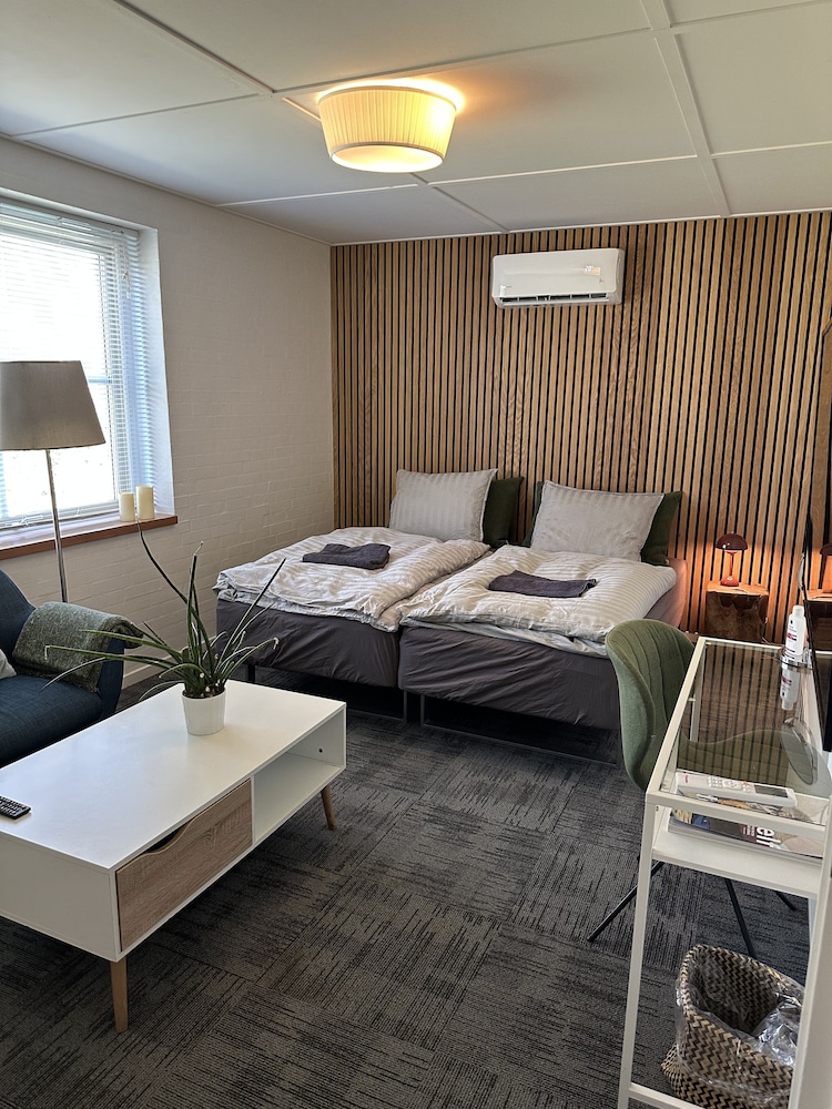 Business Double or Twin Room, Shared Bathroom