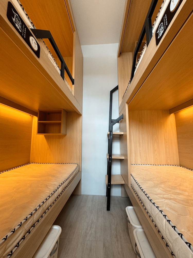 Standard Room, City View (Female Only) photo 1