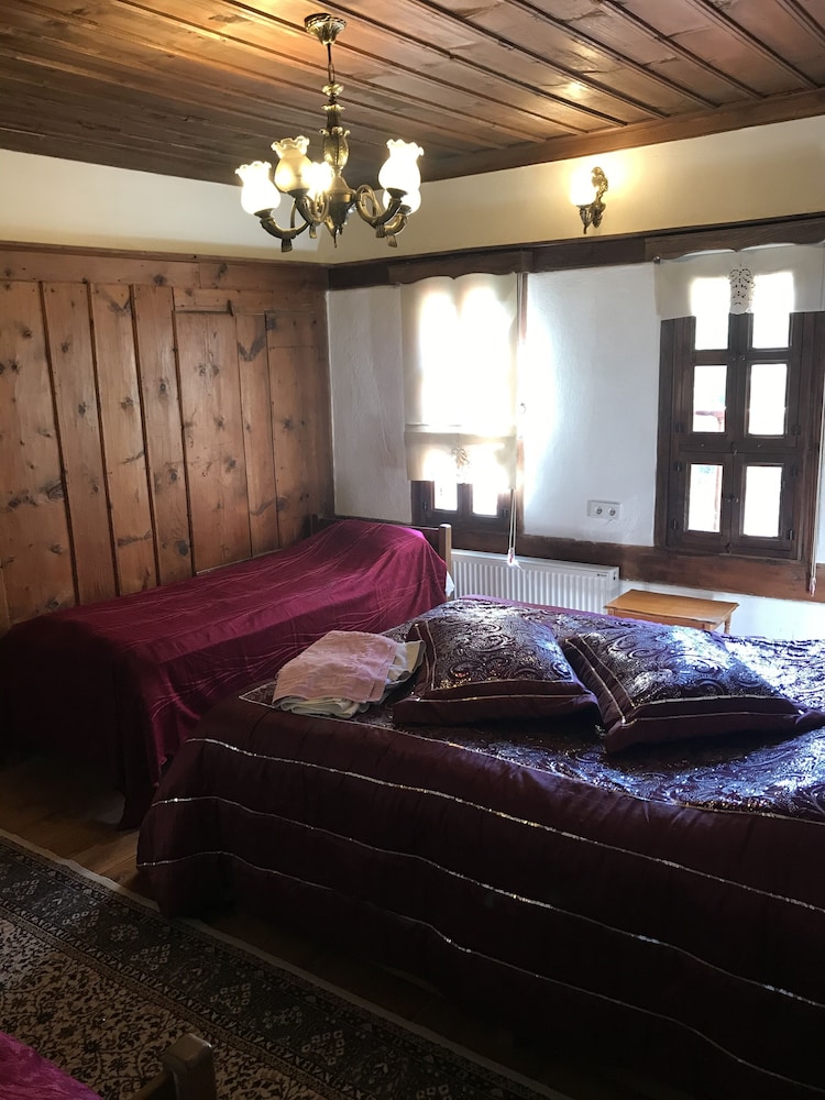 Family Quadruple Room photo 3