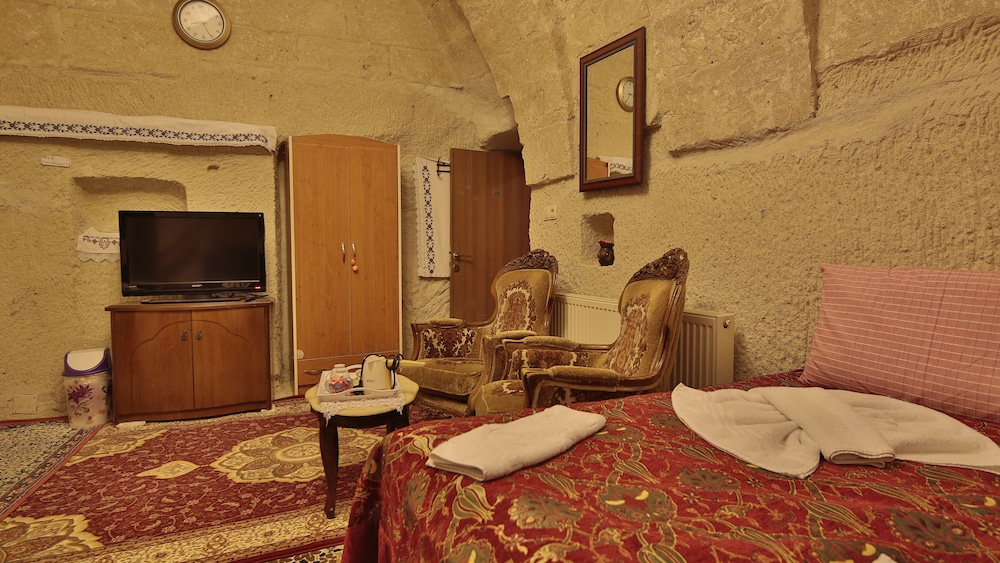 Single Room (Cave) photo 2