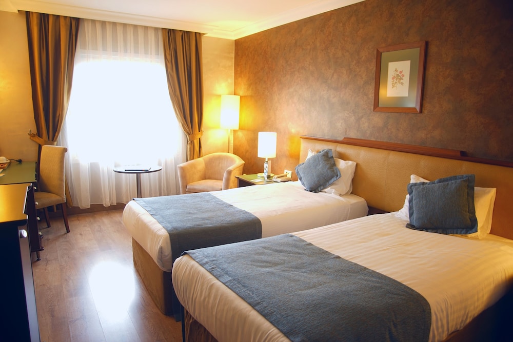 Standard Twin Room photo 3