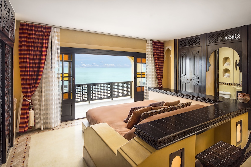 Two Bedroom Morocccan Beachfront Villa photo 2