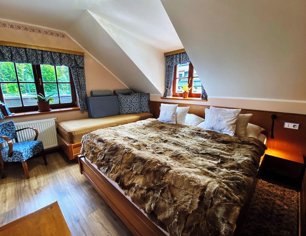 Deluxe Apartment, 1 Queen Bed, Jetted Tub