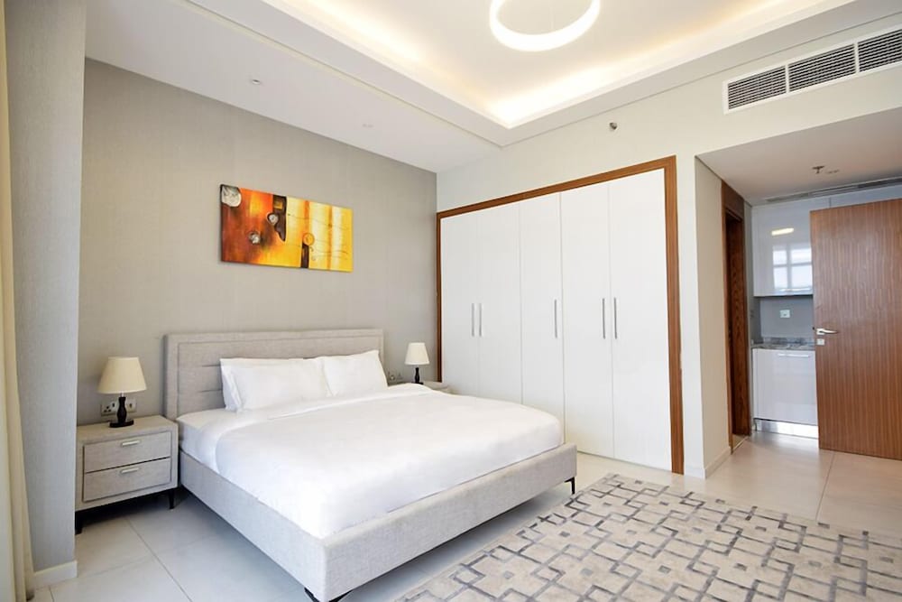 Standard Apartment, 1 Bedroom, Pool Access, Park View photo 1