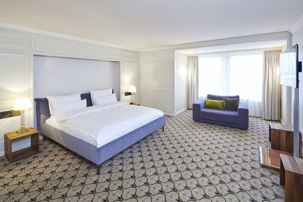 Sky Line Suite - Photo 1