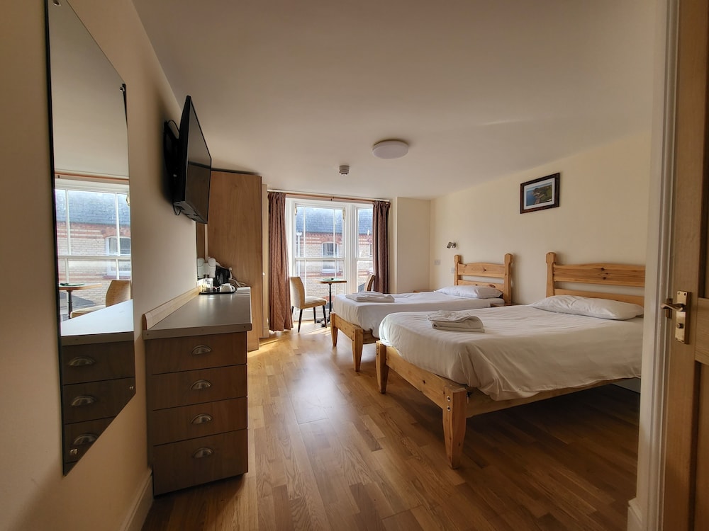 Twin Room - Photo 5