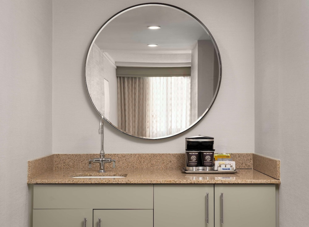 Suite (Parlor) photo 3