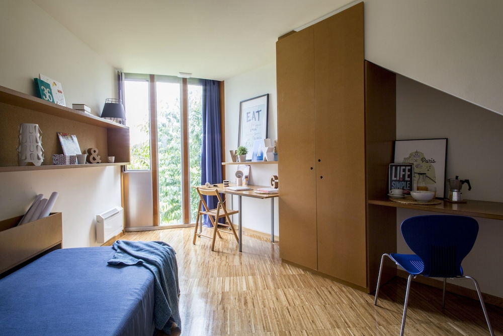 Estudio Estándar, 3 Camas Individuales