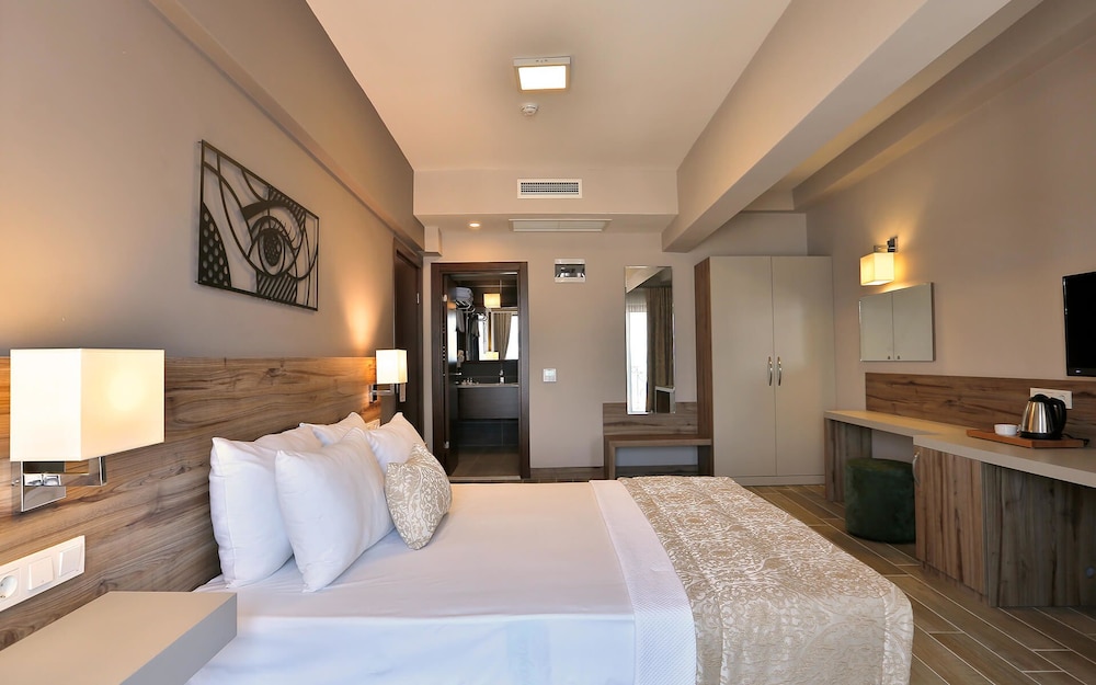 Superior Room, Sea View photo 2