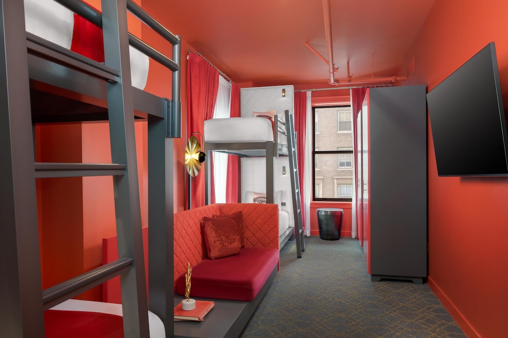 Room, Multiple Beds - Photo 3