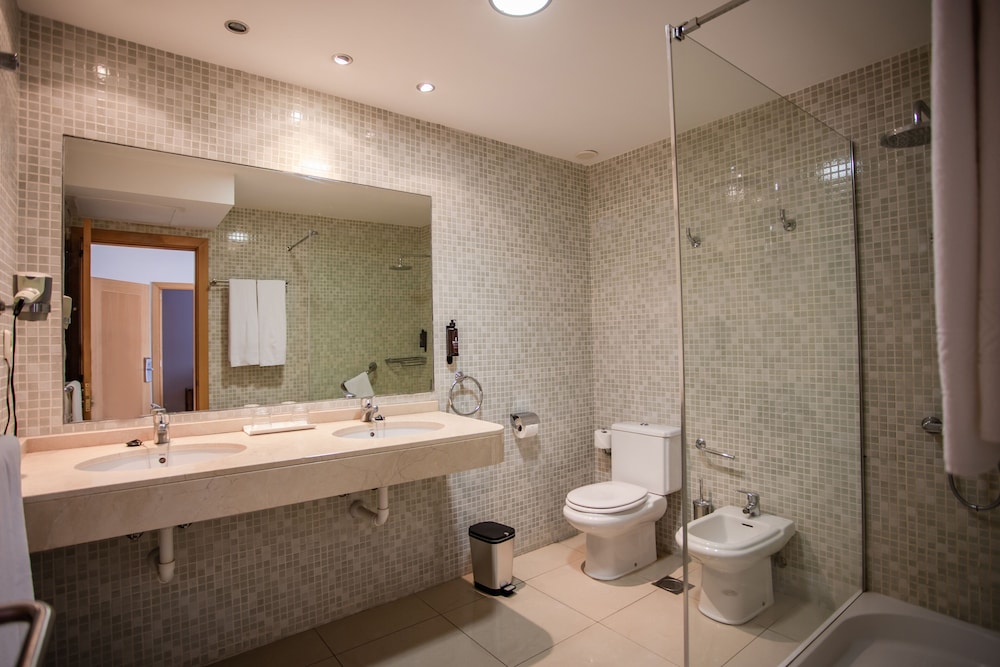 Premium Apartment, Hot Tub, Partial Ocean View (Royal / 2 Adults) - Photo 9