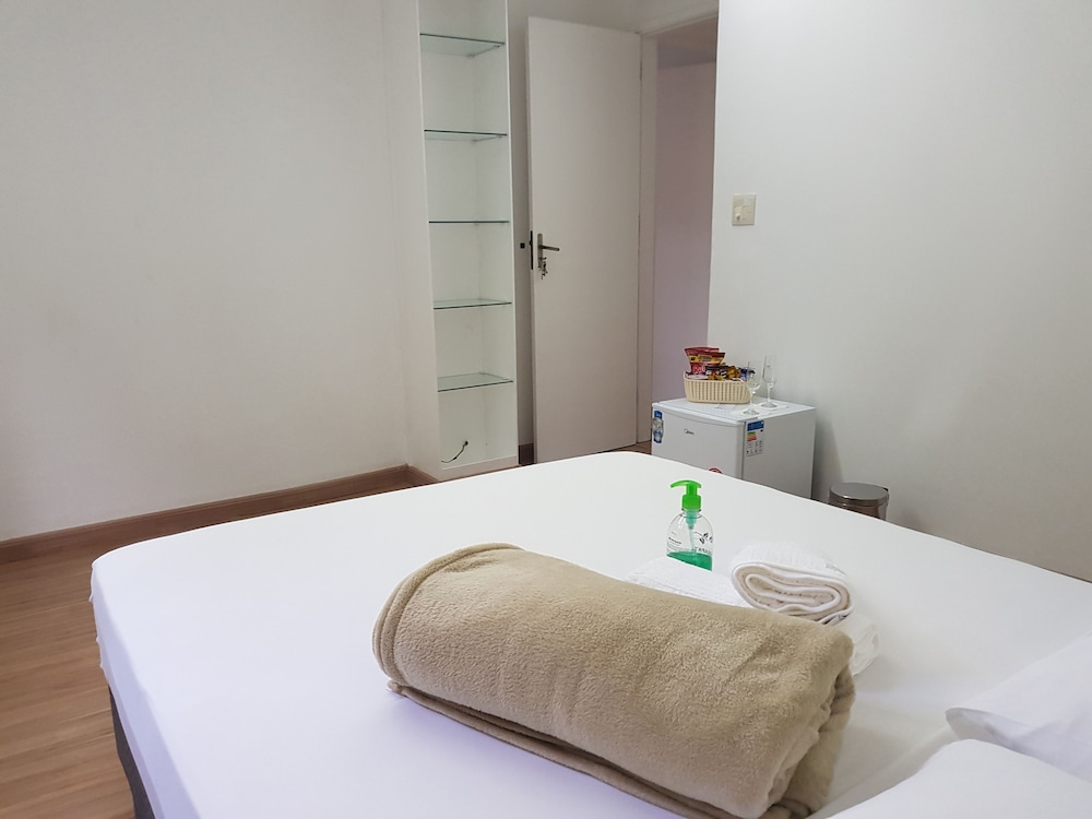 Economy Double Room, Multiple Beds, Non Smoking