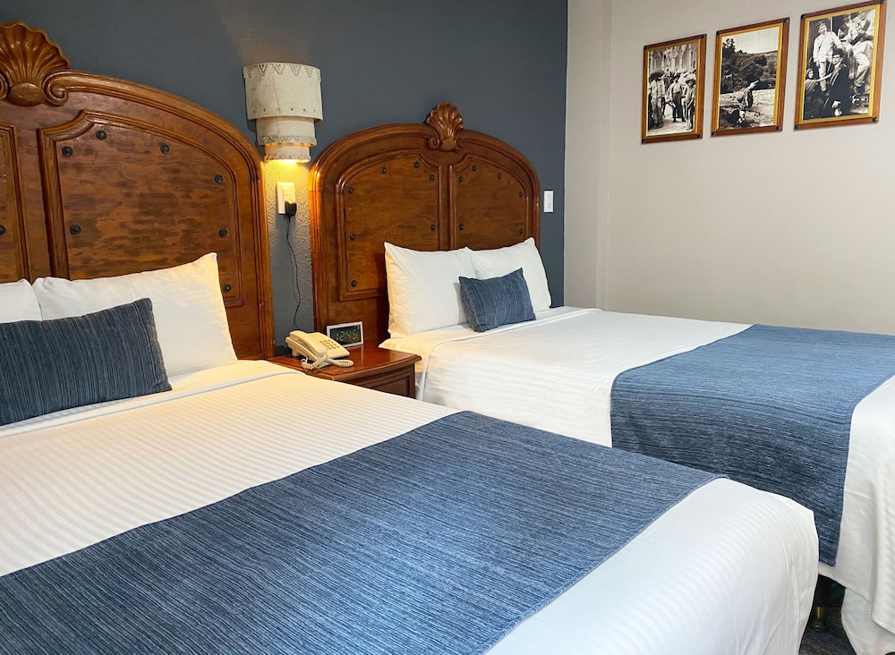 Deluxe Double Room, 2 Double Beds, City View photo 2