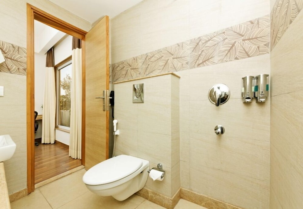 Executive Double or Twin Room - Photo 3