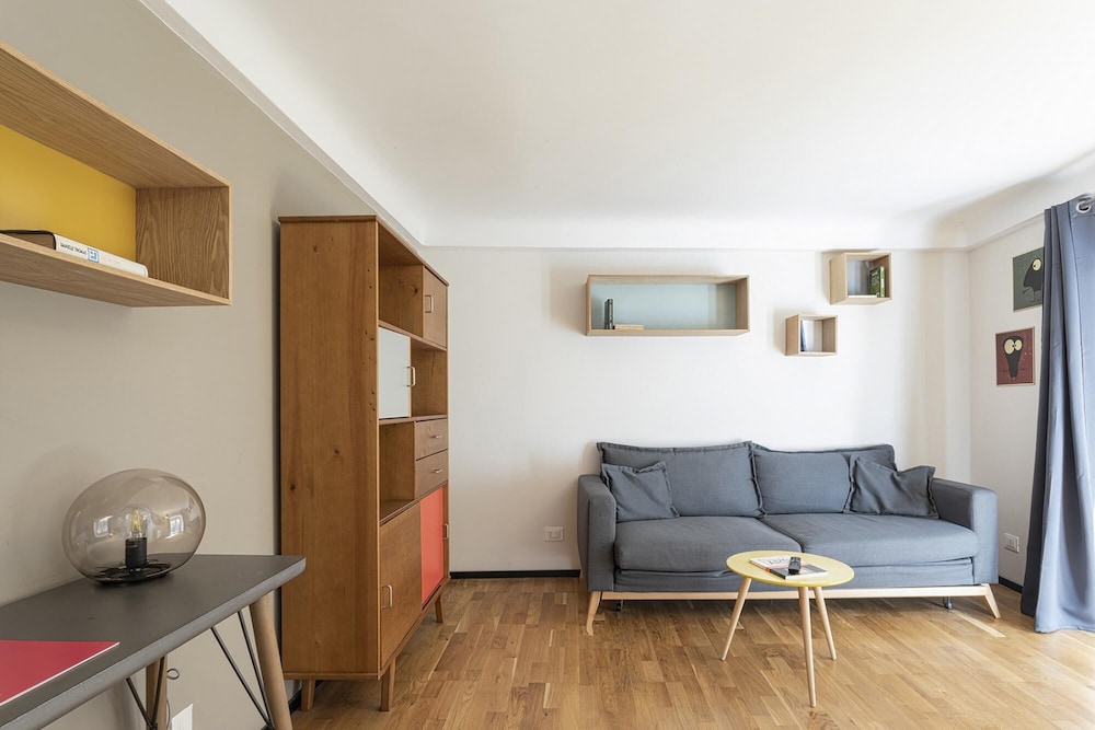 Apartment photo 1