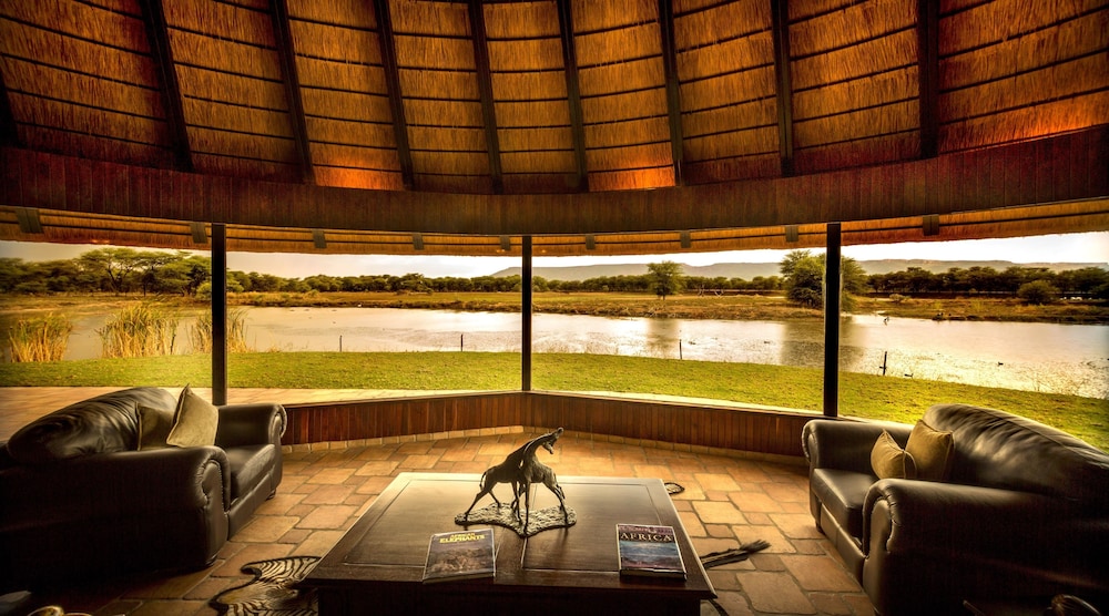 Villa photo 3