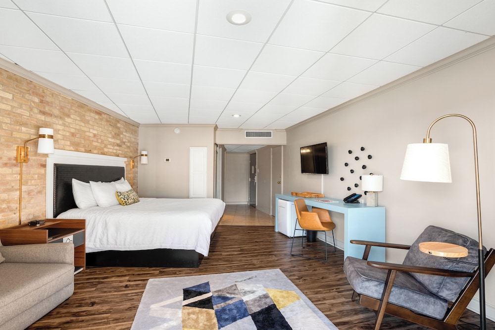 Junior Suite King