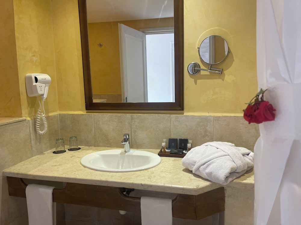 Triple Room - Photo 5
