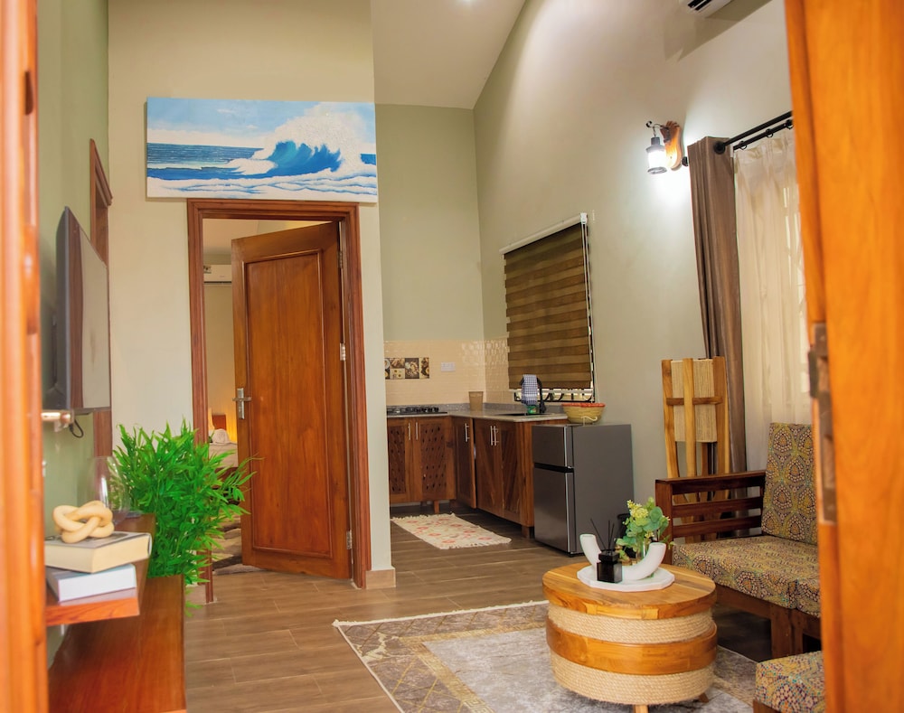 Comfort Suite, Balcony, Garden View