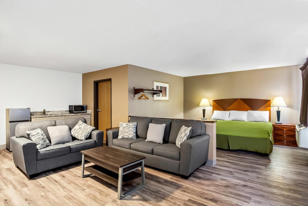 Suite, 1 Queen Bed with Sofa bed, Accessible, Non Smoking photo 1