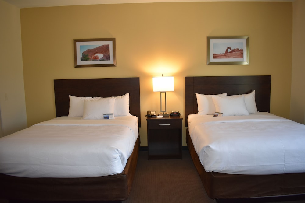 Efficiency, Suite, Multiple Beds, Non Smoking