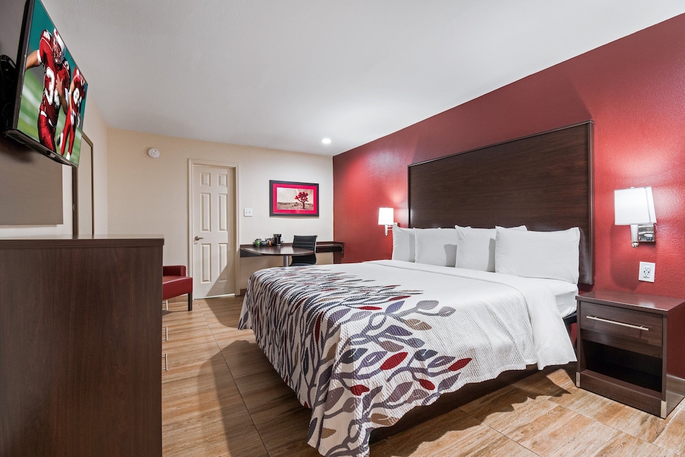 Superior Room, 1 King Bed, Non Smoking - Photo 1
