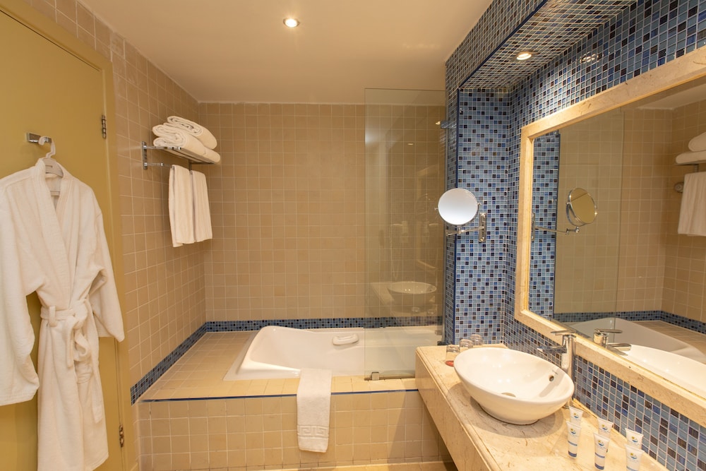 Superior Room - Photo 4