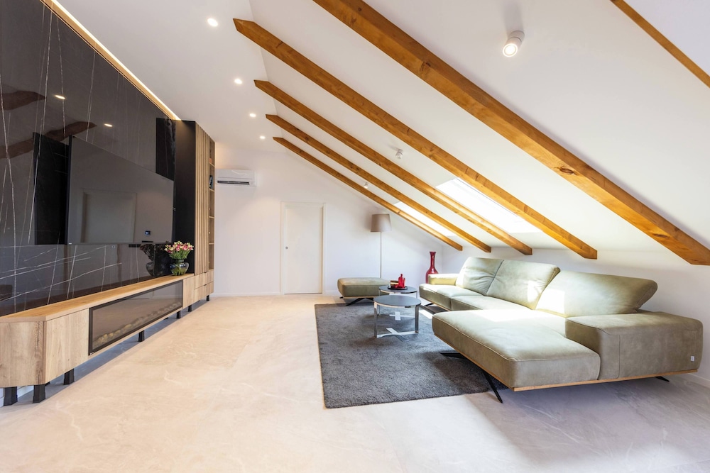 Luxury Penthouse photo 1