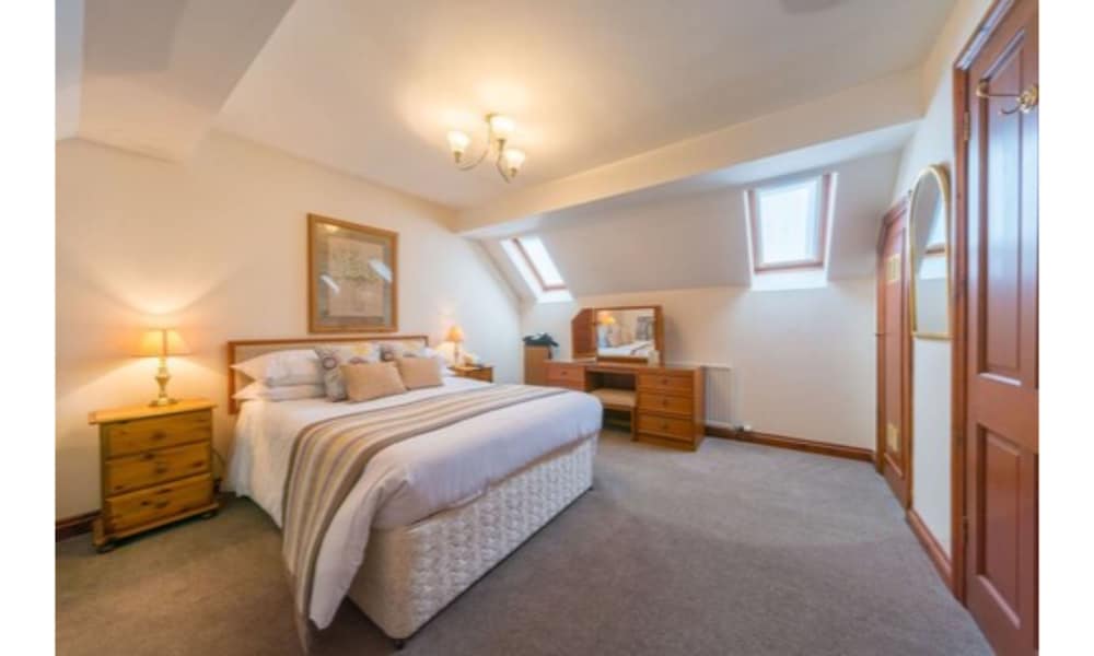 Family Room, Multiple Beds photo 3