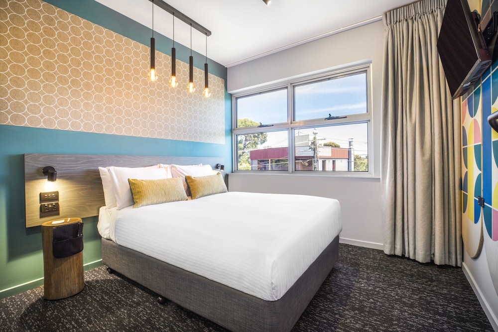 Studio Queen with Ensuite