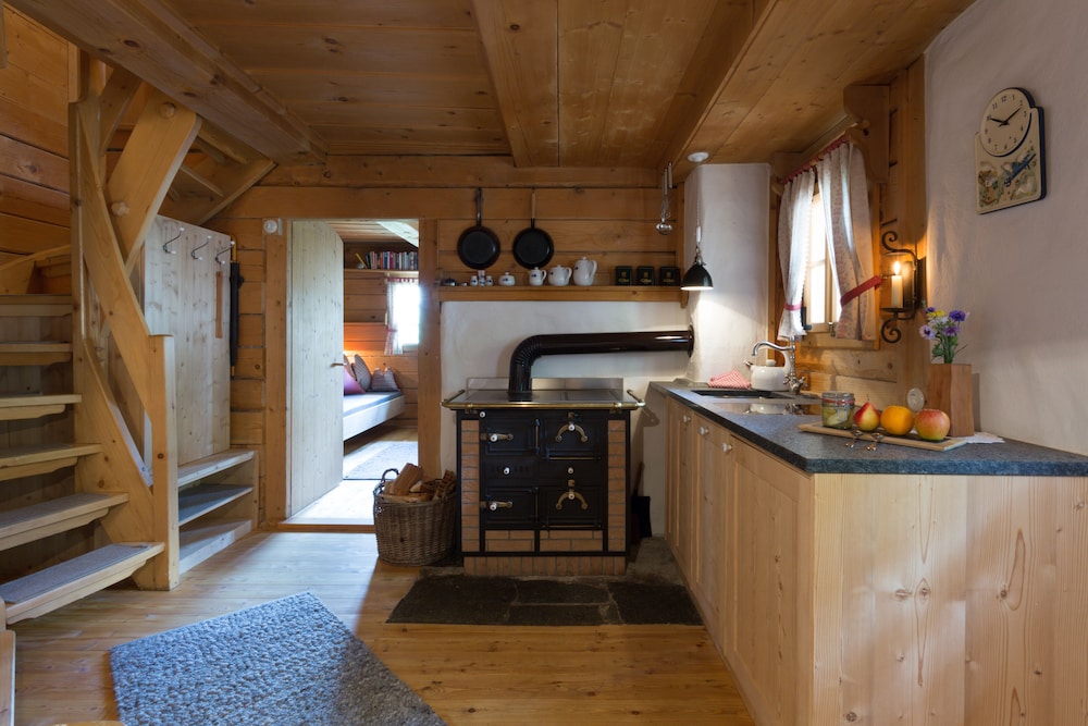 Family Chalet, 2 King Beds, Balcony, Mountain View (Seinerzeit) photo 3