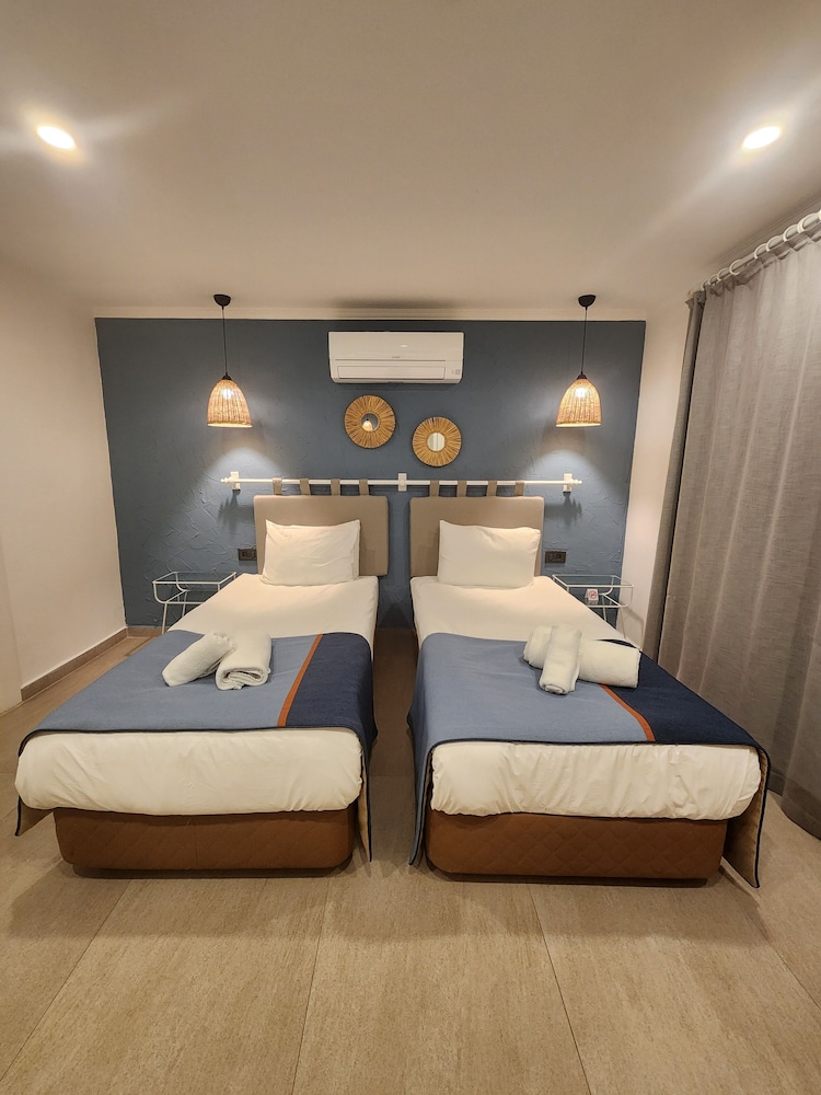Standard Twin Room, Ground Floor