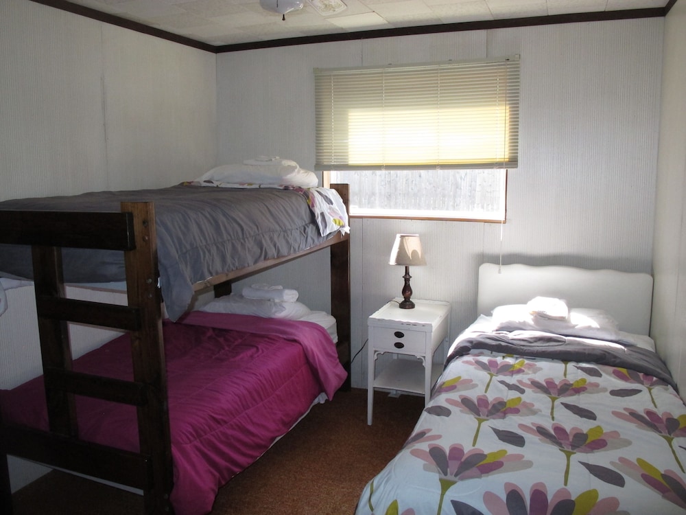 Premium Cottage, Multiple Beds, Non Smoking (Vintage Cottages - 5 person max) photo 1