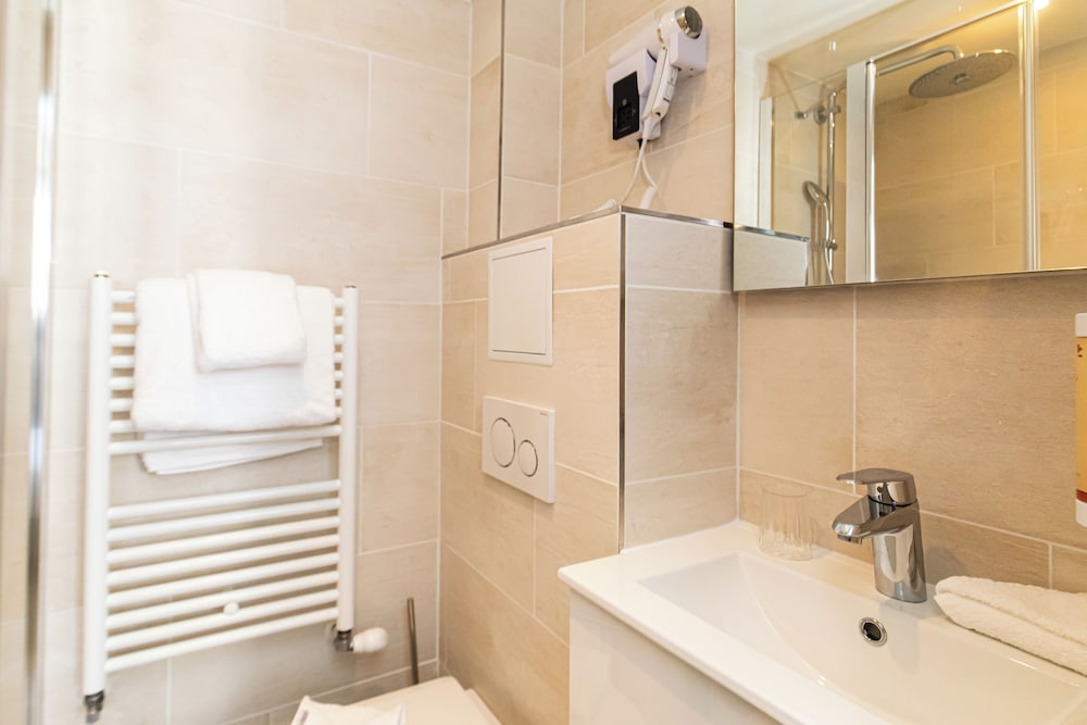 Hôtel de Paris Montparnasse - Photo 122