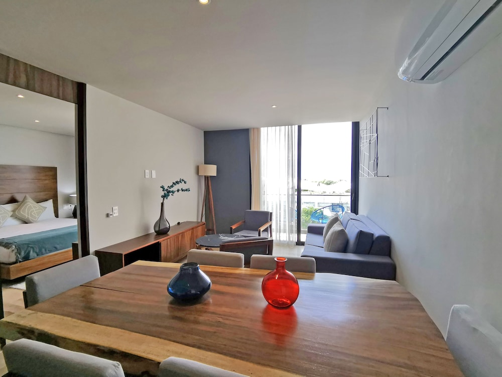 Luxury Apartment, 2 Bedrooms, Balcony, Partial Sea View