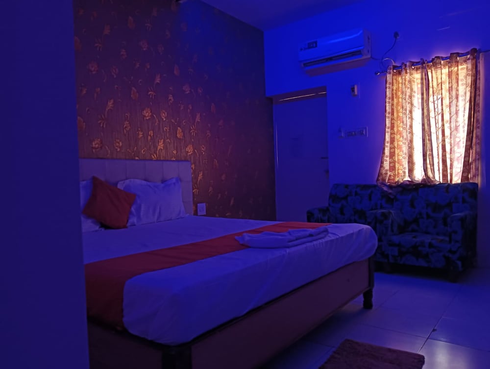 Deluxe Double Room, City View