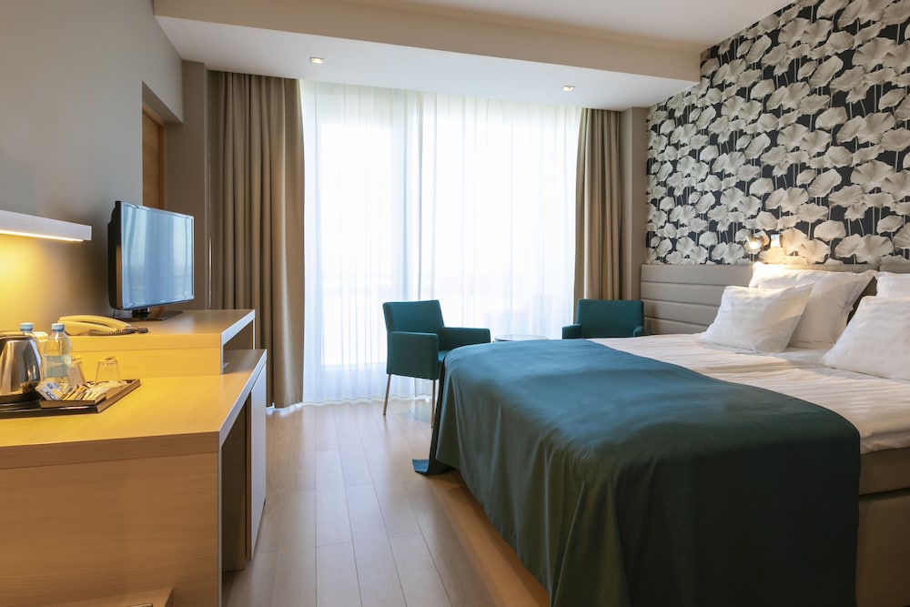 Double Room, Balcony (45 Minutes Massage Included) photo 1