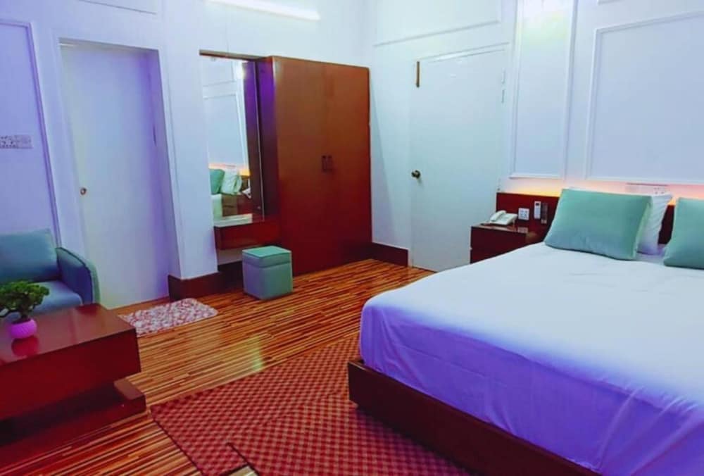 Deluxe Double Room, 1 Queen Bed, City View photo 1