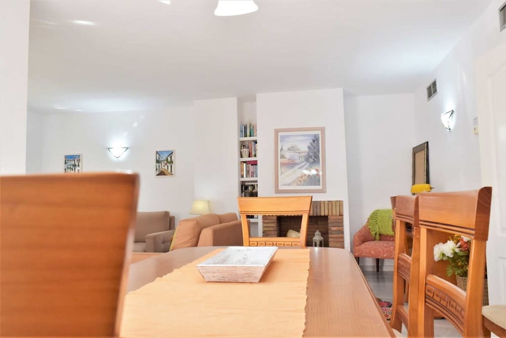3 Bed Excellent and Quiet Location F-4, Billede 10