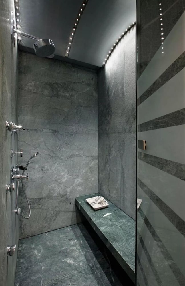 Luxury Bungalow, Private Pool, Sea View - Photo 3