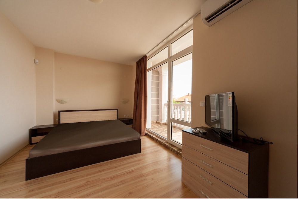 Luxury Studio, Kitchenette (Free Wifi) photo 2