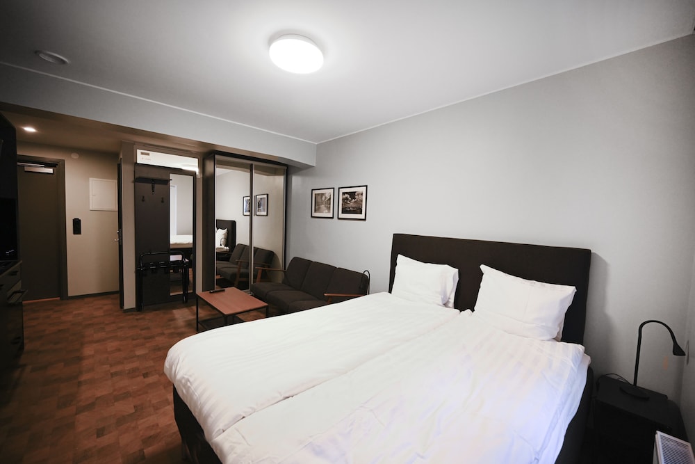Apartment With 2 Rooms With Bed Sofa