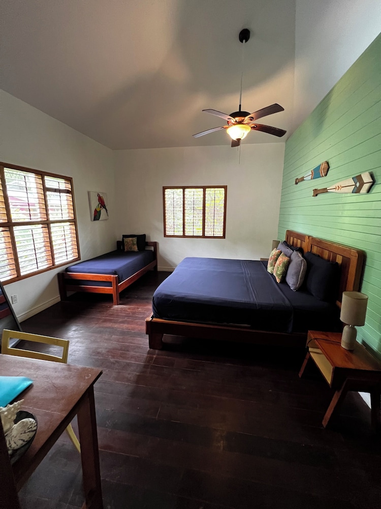 Double Room (Parrot Suite Jungle View) photo 3